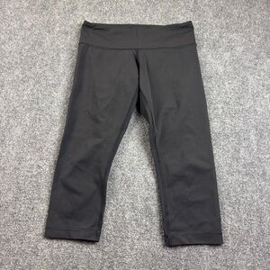 LULULEMON Women’s Black Mid-Rise Crop Athletic Leggings size: 6
